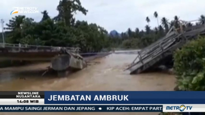 Jembatan Penghubung Kecamatan di Halmahera Selatan Ambruk