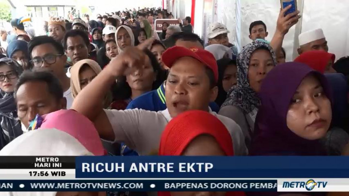 Pendaftaran KTP-el di TMII Diwarnai Kericuhan