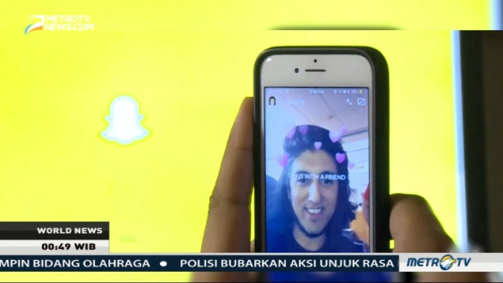 Snapchat Tops Facebook as Teens' No. 1 Choice for Social Media