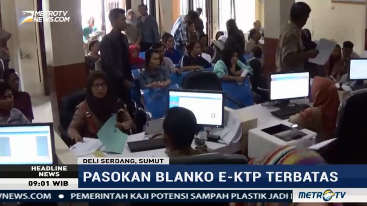 Ratusan Warga Deli Serdang Antre Rekam Data KTP-el