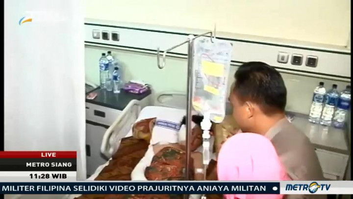 Kapolres Tangerang Jenguk Korban Ledakan Pabrik Kembang Api