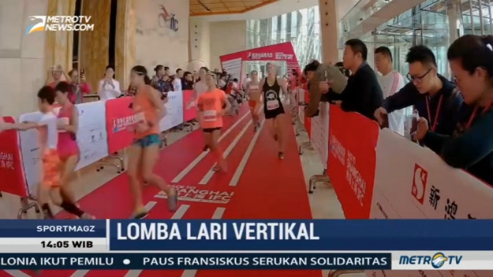 Melihat Keseruan Lomba Lari Vertikal di Shanghai