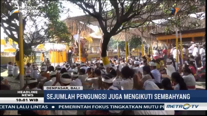 Umat Hindu di Bali Rayakan Hari Raya Galungan dengan Sederhana
