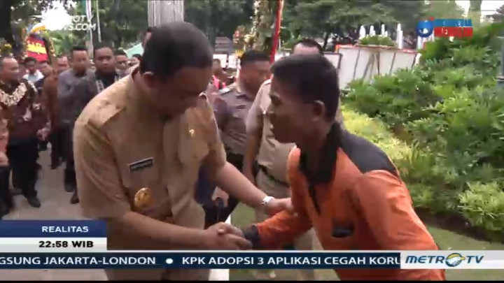 Menunggu Janji Anies-Sandi (3)