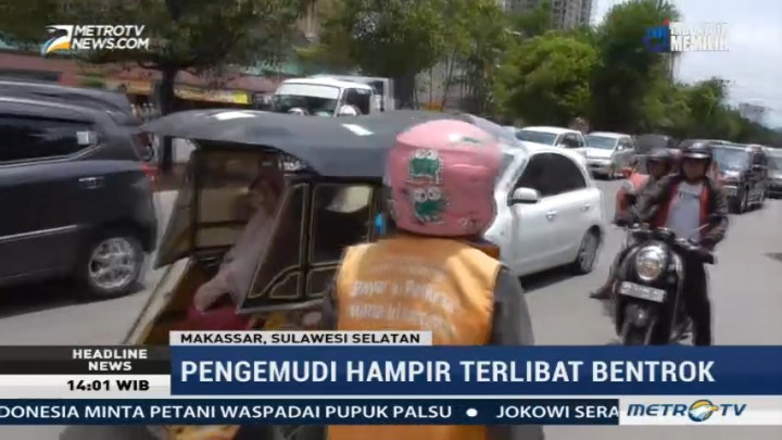Sopir Angkutan Online dan Sopir Angkutan Konvensional Nyaris Bentrok di Makassar