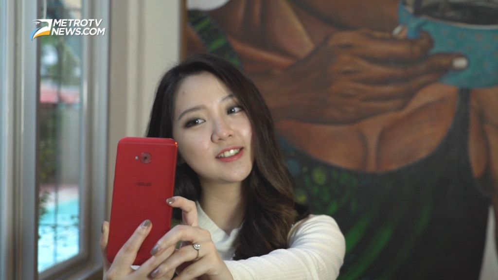 Uji Ketangguhan ASUS ZenFone 4 Selfie Pro vs Vivo V7+