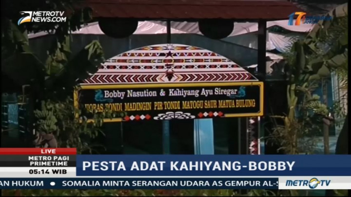 Pesta Adat Kahiyang-Bobby Diawali dengan Prosesi Potong Kerbau