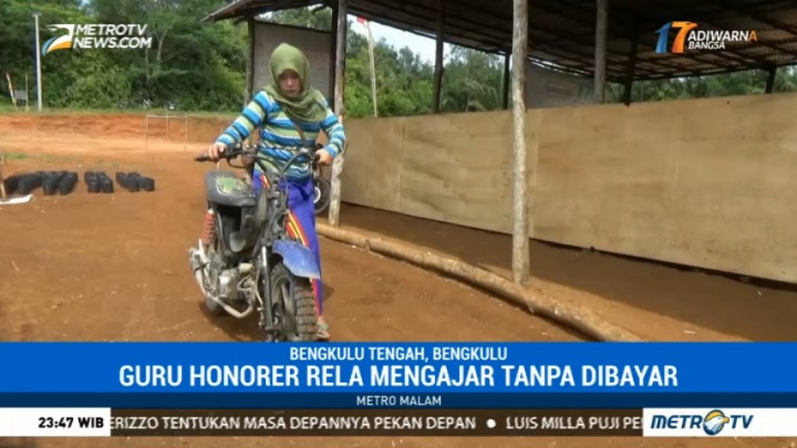 Guru Honorer di Bengkulu Tengah Ini Rela Mengajar tanpa Dibayar