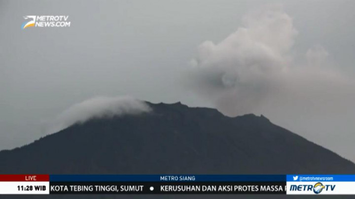 Aktivitas Gunung Agung Masih Tinggi