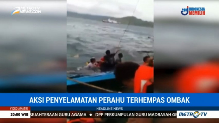 Video Amatir Penyelamatan Penumpang Kapal yang Terbalik di Perairan Sumbawa