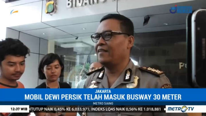 Polda Metro: Mobil Dewi Perssik Telah Masuk Jalur Busway