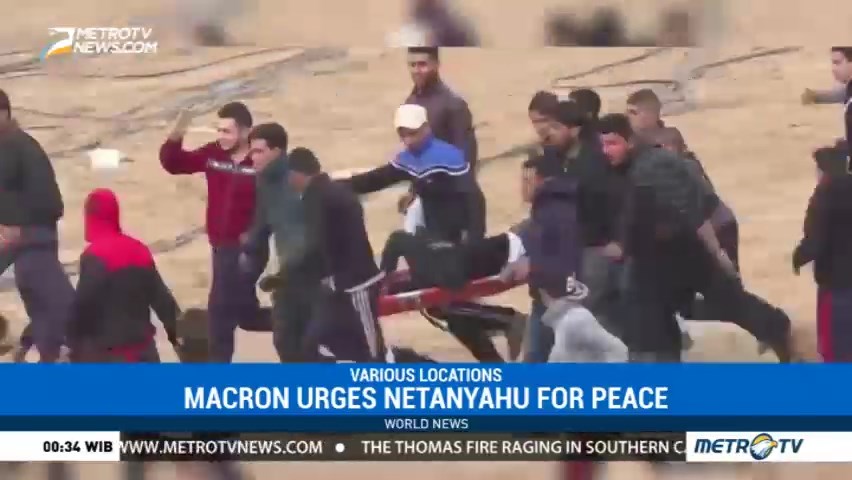Macron Urges Netanyahu to Make Gestures For Peace