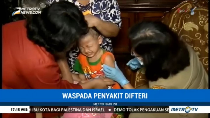 Puluhan Balita di Kebon Jeruk Terima Imunisasi Difteri Gratis