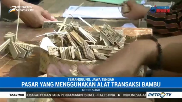 Unik, Pasar Ini Gunakan Bambu untuk Transaksi Jual Beli