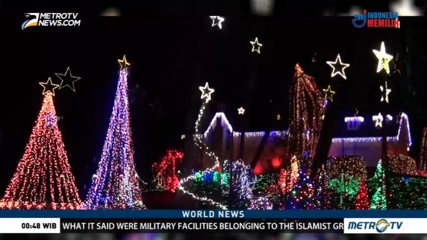 Homes Go All Out With Christmas Light Display