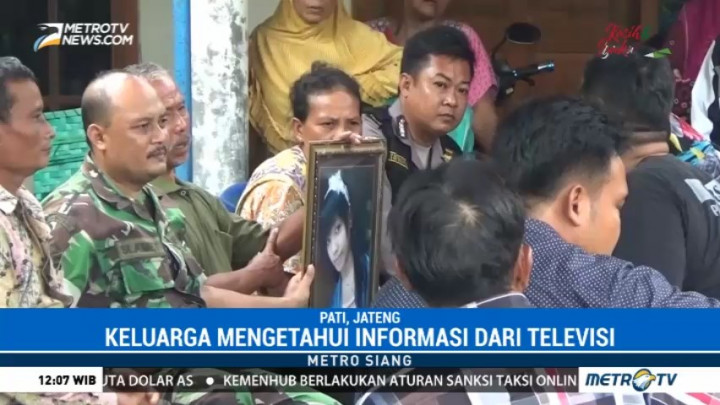 Duka Keluarga Korban Mutilasi di Karawang