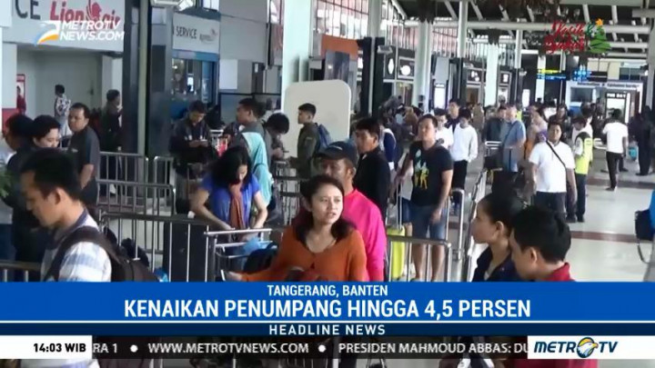 Ribuan Penumpang Padati Bandara Soekarno Hatta