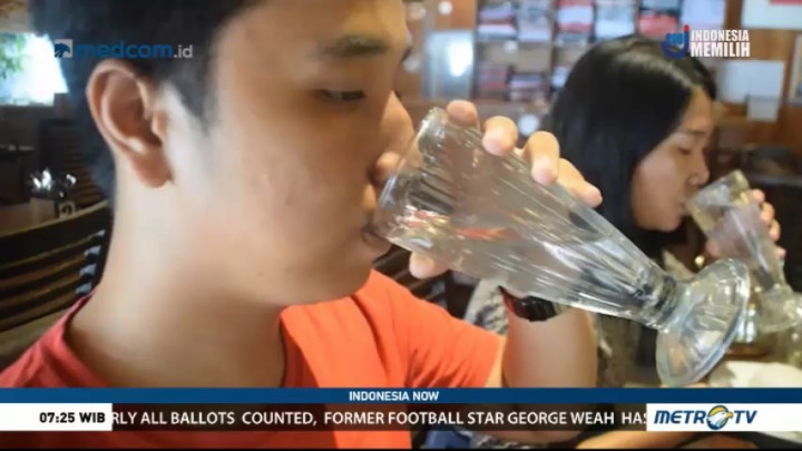 Drinking Rainwater in Oemah Udan