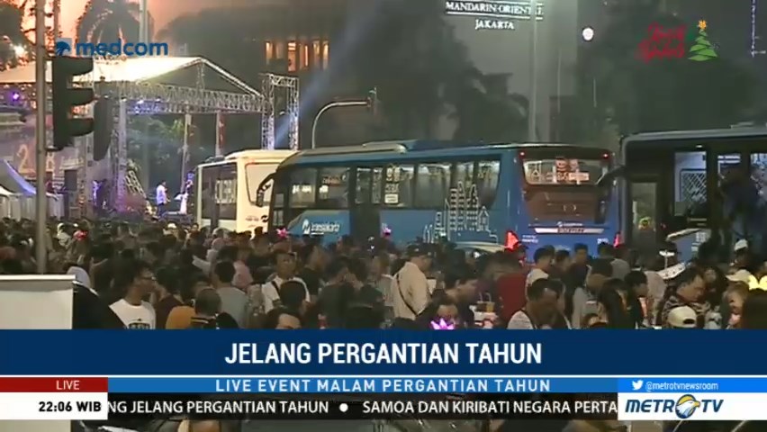 Bundaran HI Dipadati Warga