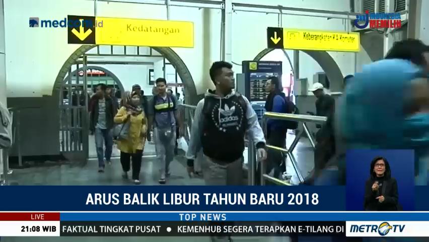 Jumlah Penumpang Arus Balik di Stasiun Pasar Senen Menurun