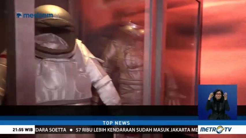 Menikmati Sensasi Menjelajah Luar Angkasa