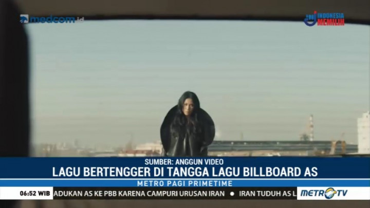 Single Terbaru Anggun C Sasmi Bertengger di Tangga Lagu Billboard AS