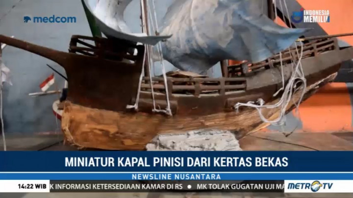 Miniatur Kapal Pinisi dari Limbah Kertas