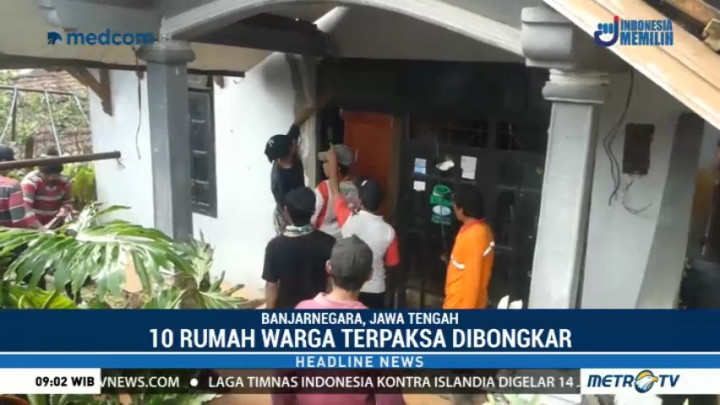 10 Rumah di Banjarnegara Dibongkar Akibat Tanah Bergerak