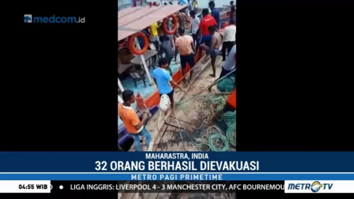 Kapal Feri India Terbalik, Dua Tewas