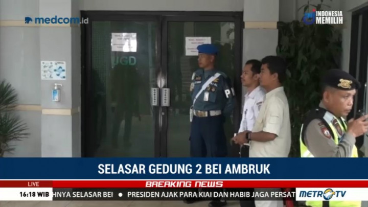 17 Korban Ambruknya Selasar BEI Dirawat di RSAL Mintoharjo