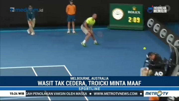 Insiden Wasit Terkena Bola Warnai Australia Terbuka 2018