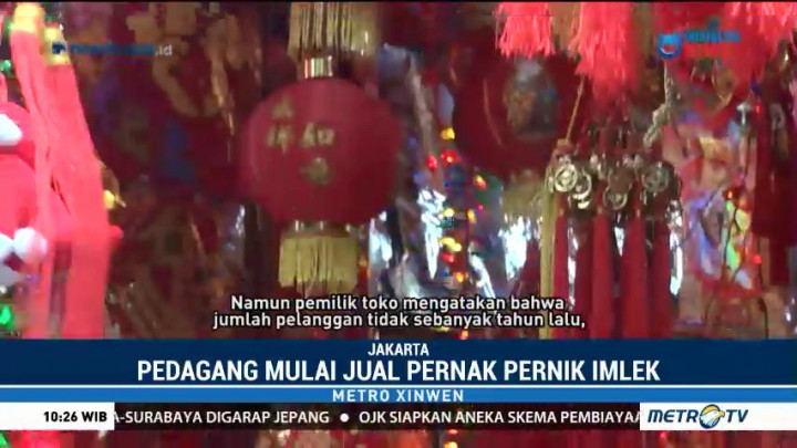 Pedagang di Glodok Mulai Jual Pernak-pernik Imlek