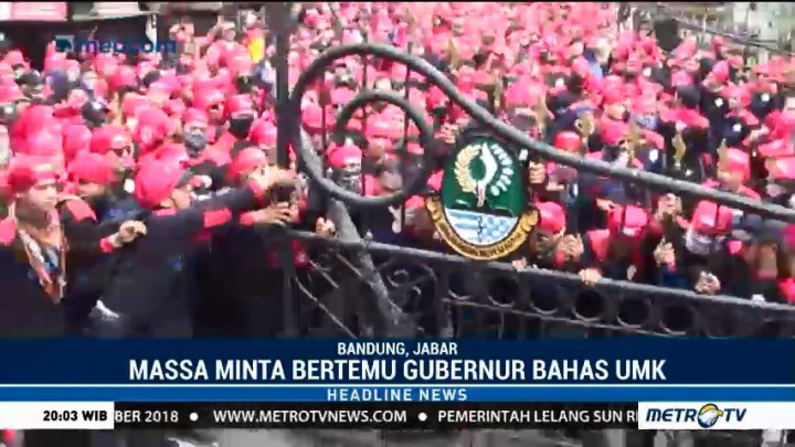 Demo Buruh di Bandung Berujung Ricuh