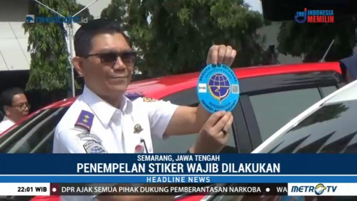 Dishub Jateng Launching Penempelan Stiker untuk Taksi Online