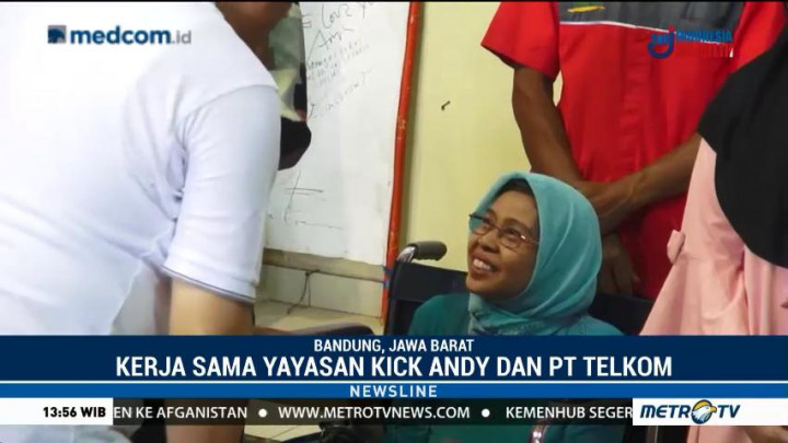 Kick Andy Foundation & Telkom Indonesia Bantu Penyandang Difabel di Bandung