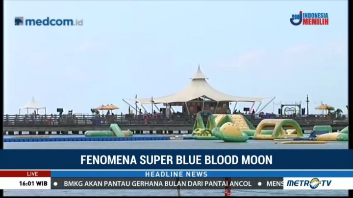 Pantai Ancol Jelang Fenomena Supermoon