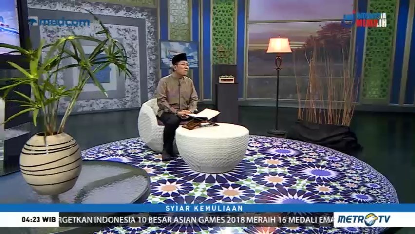 Syiar Kemuliaan: Belajar Ilmu dan Amal Saleh (3)