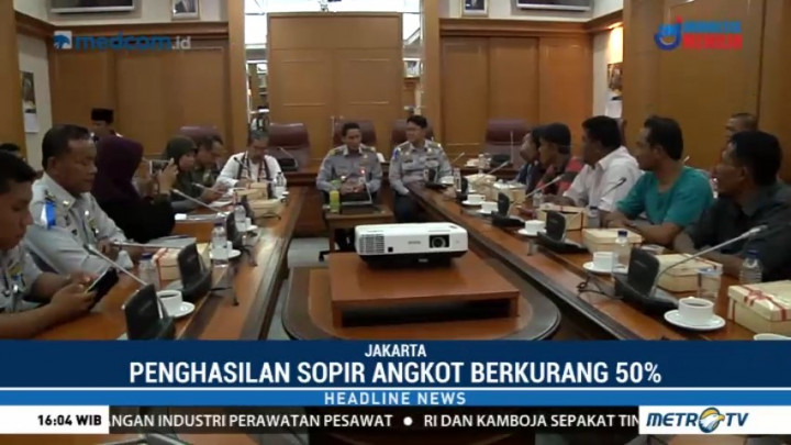 Sopir Angkot Temui Sandiaga Bahas Penutupan Jalan Jatibaru