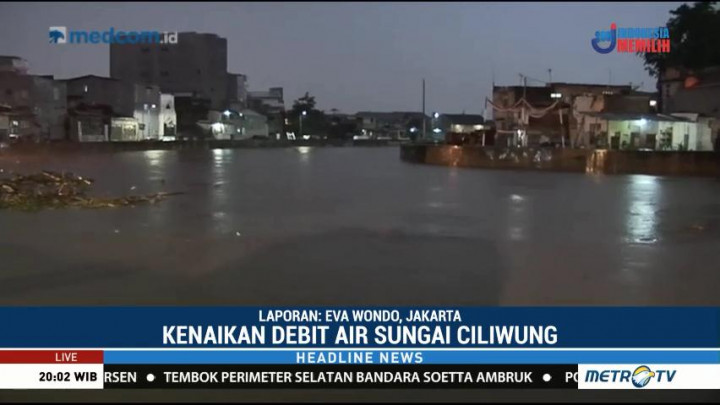Debit Air Ciliwung di Kampung Pulo Terus Naik