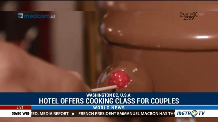 Hotel Offers Cooking Class for Couples