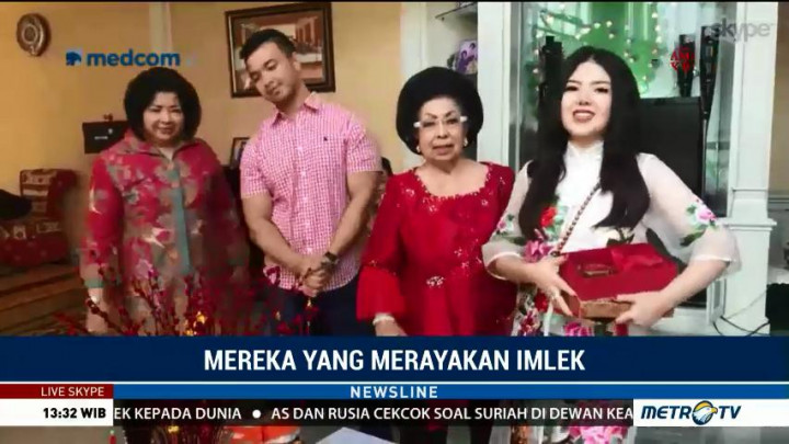 Menengok Perayaan Imlek Tina Toon