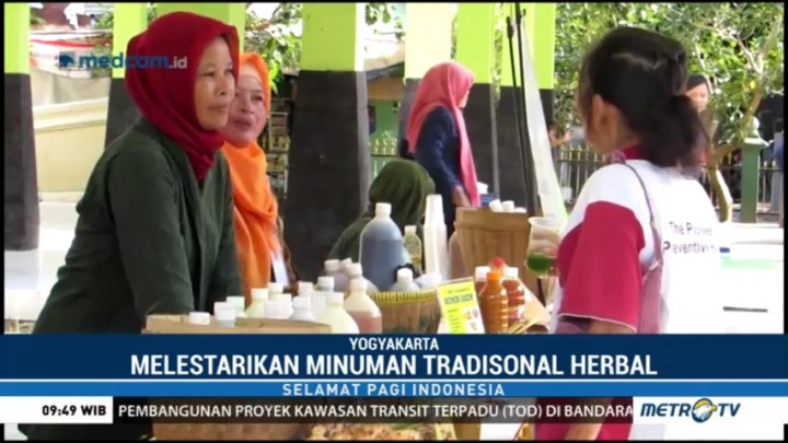 2 Ribu Gelas Disuguhkan dalam Festival Minum Jamu di Yogyakarta