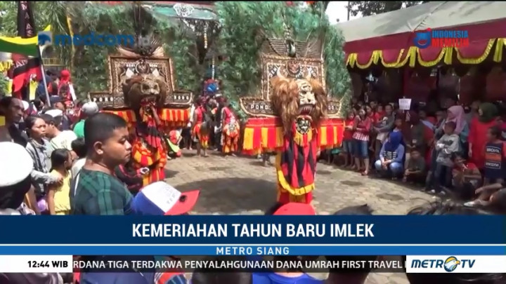 Puluhan Barongsai dan Reog Ikuti Kirab Budaya di Pati