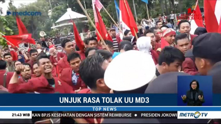 Unjuk Rasa Tolak Revisi UU MD3 di Surabaya Diwarnai Kericuhan