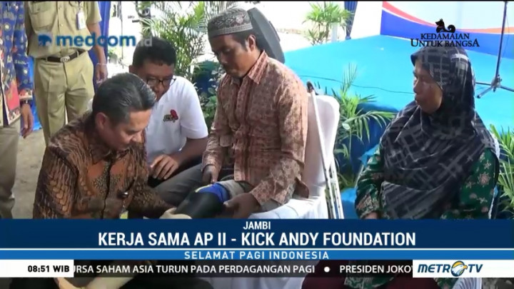 Yayasan Kick Andy dan Angkasa Pura II Bagikan Kaki Palsu Gratis
