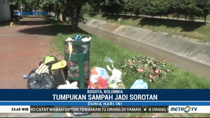 Tumpukan Sampah Kotori Kota Bogota