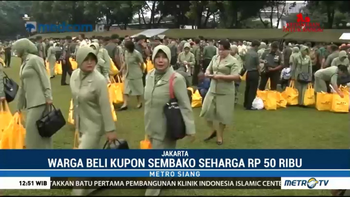 Rayakan HUT ke-57, Kostrad Gelar Bazar Sembako Murah