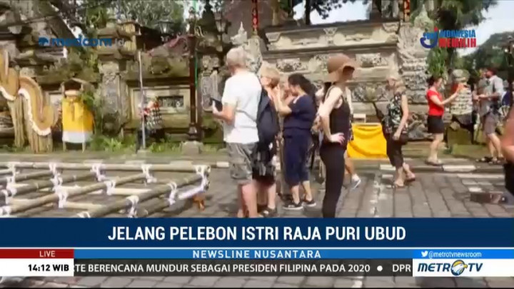 Wisatawan Padati Puri Agung Ubud Jelang Upacara Pelebon