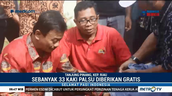 Angkasa Pura II dan Kick Andy Foundation Bagikan 33 Kaki Palsu untuk Warga Tanjung Pinang