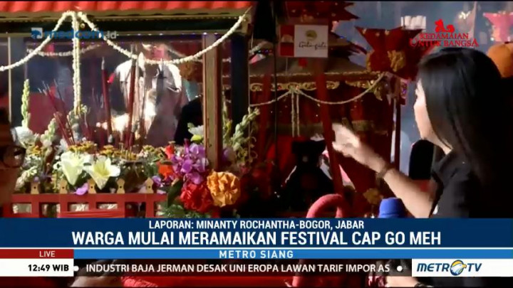 Kemeriahan Perayaan Cap Go Meh di Vihara Dhanagun Bogor